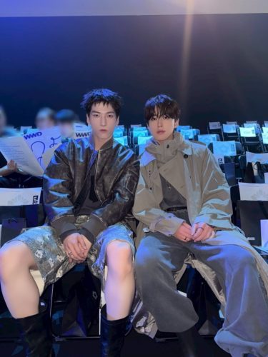 金城碧海(JO1)、ソウルファッションウィークで ムード漂うランウェイデビュー! 河野純喜もブルーカーペットにサプライズ登場