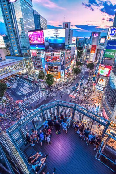 2026年3月3日（火）リニューアルオープン！『CROSSING VIEW & ROOFTOP LOUNGE MAG8』